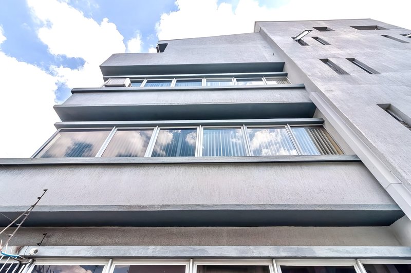 R$ 7.990.000 - PRÉDIO COMERCIAL DE ESQUINA - 4 ANDARES - 1.315M2 - AUDITÓRIO - 10 VAGAS Avenida Ipiranga Porto Alegre - 