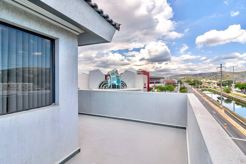 R$ 7.990.000 - PRÉDIO COMERCIAL DE ESQUINA - 4 ANDARES - 1.315M2 - AUDITÓRIO - 10 VAGAS Avenida Ipiranga Porto Alegre - 