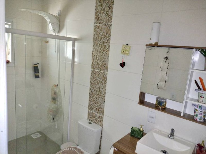 R$ 795.000 - ÓTIMA OPORTUNIDADE! - LINDA CASA - 236M2 - PISCINA - 3 DORM  - 3 VAGAS Rua Atum Capão da Canoa - 