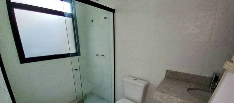 R$ 949.000 - LINDÍSSIMOS SOBRADOS EM GAROPABA - 135M2 - 4 DORM. - DORM. TÉRREO - 2 VAGAS Rua Pinguirito  Garopaba - 