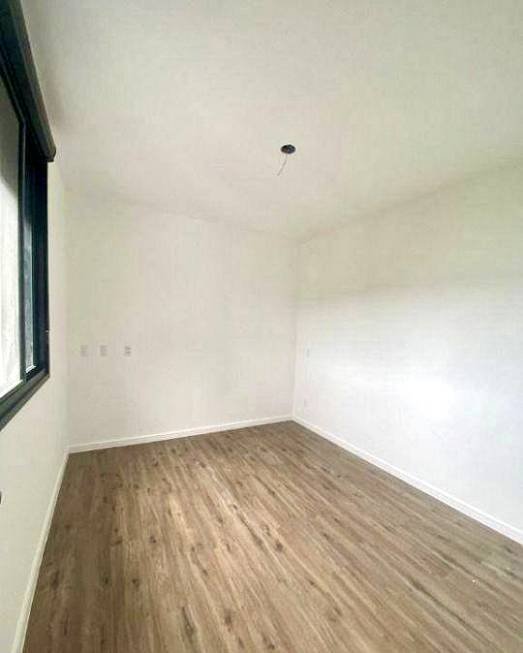 R$ 949.000 - LINDÍSSIMOS SOBRADOS EM GAROPABA - 135M2 - 4 DORM. - DORM. TÉRREO - 2 VAGAS Rua Pinguirito  Garopaba - 