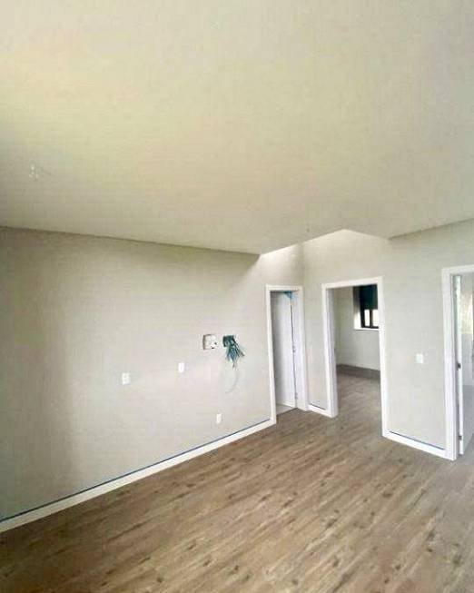 R$ 949.000 - LINDÍSSIMOS SOBRADOS EM GAROPABA - 135M2 - 4 DORM. - DORM. TÉRREO - 2 VAGAS Rua Pinguirito  Garopaba - 