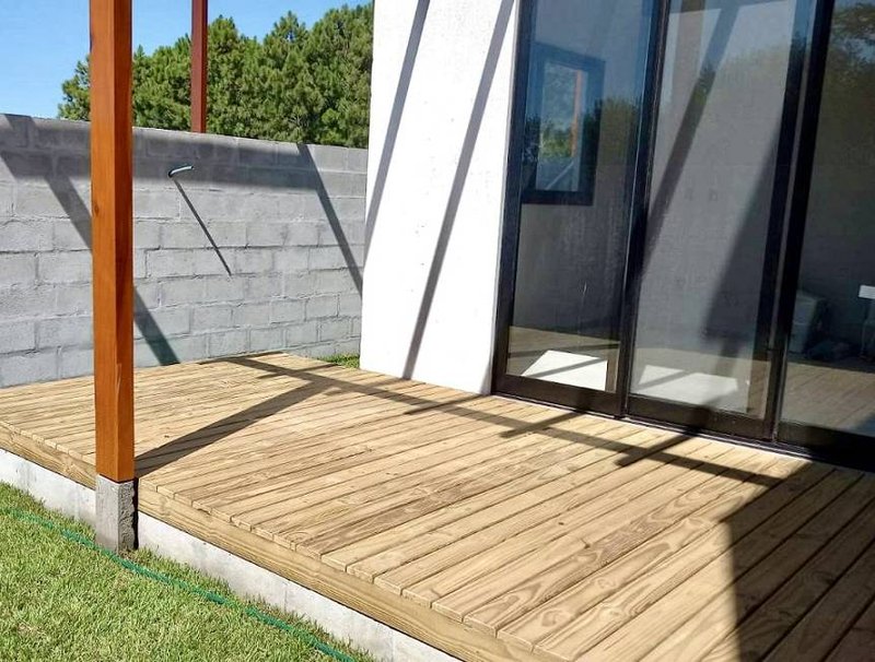 R$ 949.000 - LINDÍSSIMOS SOBRADOS EM GAROPABA - 135M2 - 4 DORM. - DORM. TÉRREO - 2 VAGAS Rua Pinguirito  Garopaba - 