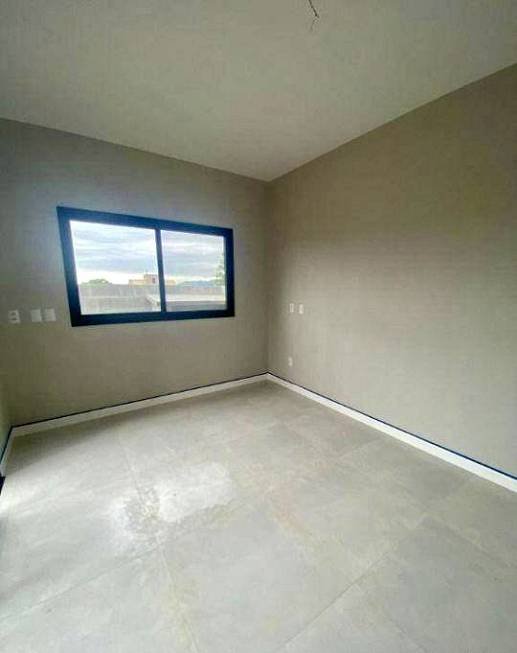 R$ 949.000 - LINDÍSSIMOS SOBRADOS EM GAROPABA - 135M2 - 4 DORM. - DORM. TÉRREO - 2 VAGAS Rua Pinguirito  Garopaba - 
