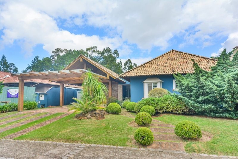 Casa em Condomínio Condomínio Terraville Casa 65 3 suítes 400m² Juca Batista Porto Alegre - 