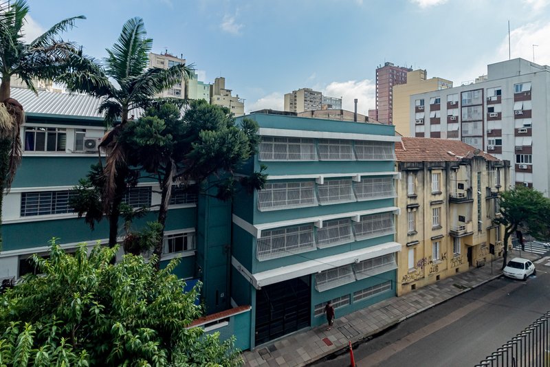 Apartamento CHR 823 Apto 401 1 suíte 76m² Riachuelo Porto Alegre - 