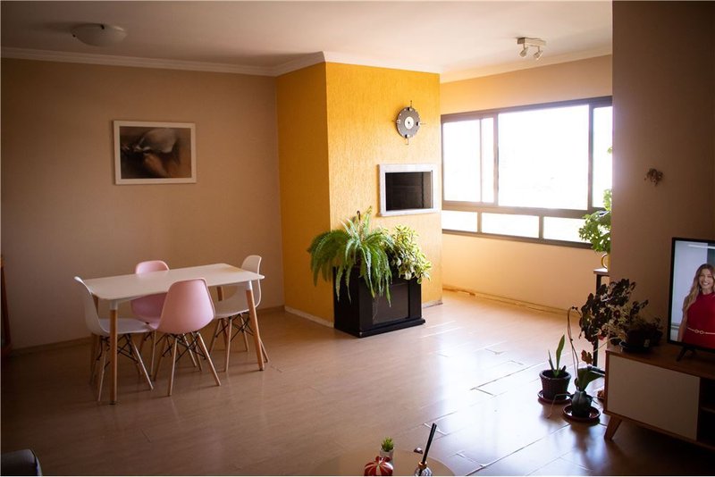 Apartamento com 3 dormitórios á 500m Boulevard Assis Brasil Felisberto Pereira Porto Alegre - 