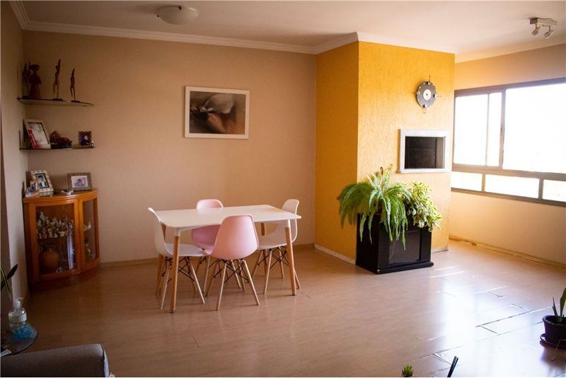 Apartamento com 3 dormitórios á 500m Boulevard Assis Brasil Felisberto Pereira Porto Alegre - 