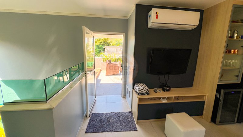 Casa em condomínio com piscina privativa na praia de Juquehy - VENDA E LOCAÇÃO ANUAL - São Sebastião - 