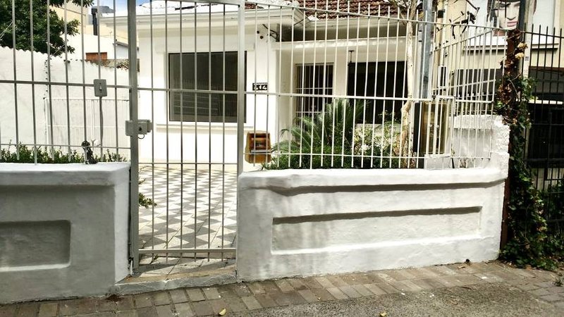 R$ 775.000 - EXCELENTE CASA COMERCIAL OU RESIDENCIAL - 140M2 - 2 VAGAS - Porto Alegre - 