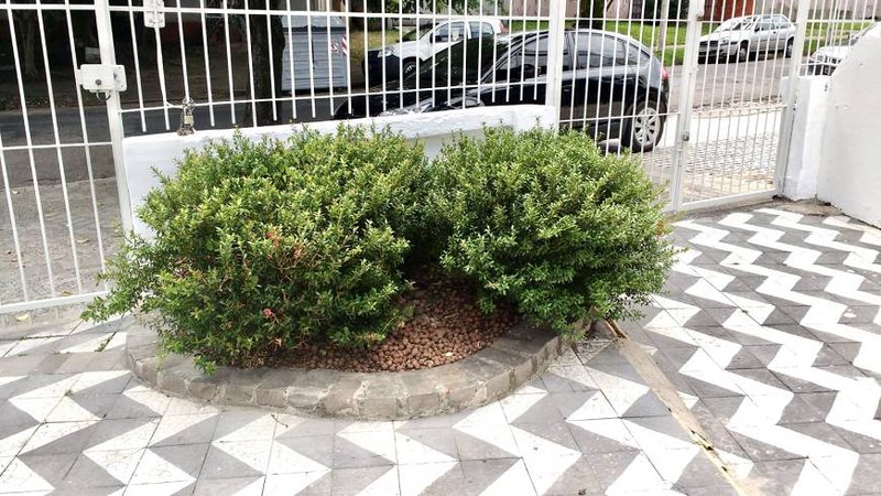 R$ 775.000 - EXCELENTE CASA COMERCIAL OU RESIDENCIAL - 140M2 - 2 VAGAS - Porto Alegre - 