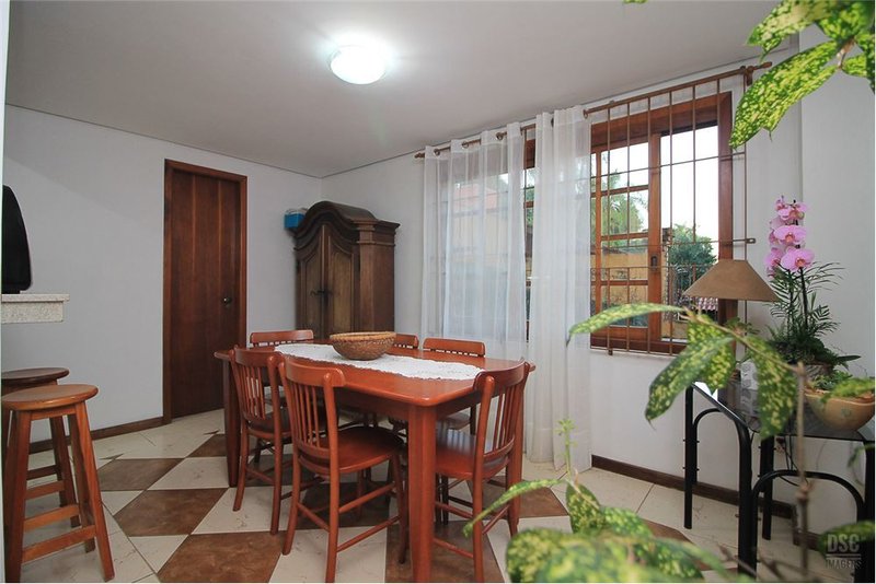 Casa em Condomínio JIELS 45 Casa 610371011-10 210m² Edgar Luíz Schneider Porto Alegre - 