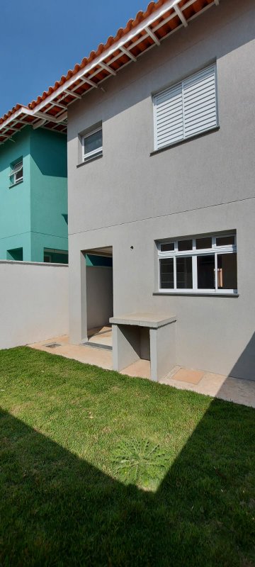 Casa com 103m² sendo 3 dormitórios com suíte e 2 vagas em Cotia - Sp  Cotia - 