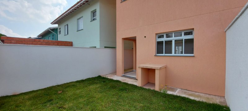 Casa com 103m² sendo 3 dormitórios com suíte e 2 vagas em Cotia - Sp  Cotia - 