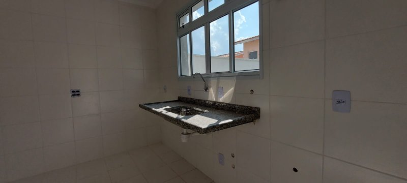 Casa com 103m² sendo 3 dormitórios com suíte e 2 vagas em Cotia - Sp  Cotia - 