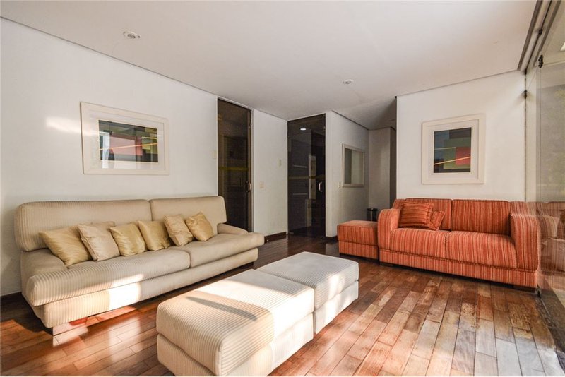 Apartamento em Moema com 73m² Juquis São Paulo - 