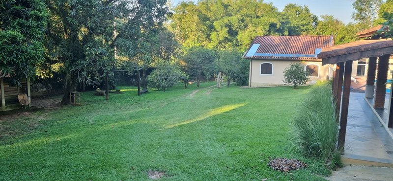 CHÁCARA COM 9.000m² EM SÃO JOSÉ DOS CAMPOS/SÃO PAULO - São José dos Campos - 