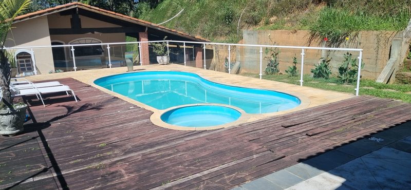 CHÁCARA COM 9.000m² EM SÃO JOSÉ DOS CAMPOS/SÃO PAULO - São José dos Campos - 