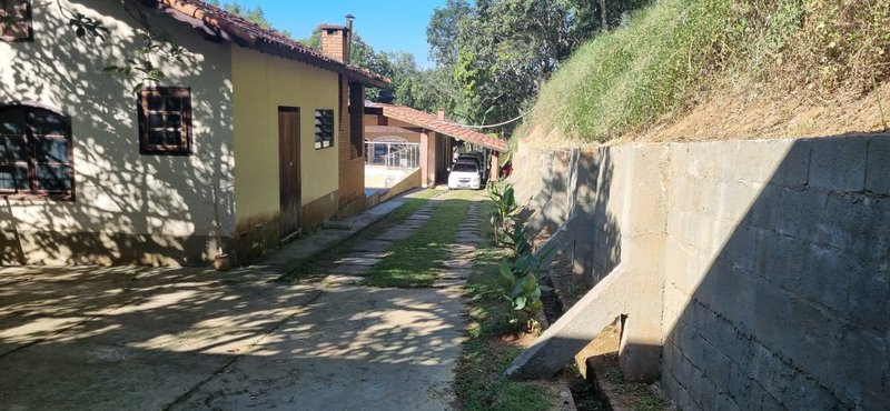CHÁCARA COM 9.000m² EM SÃO JOSÉ DOS CAMPOS/SÃO PAULO - São José dos Campos - 
