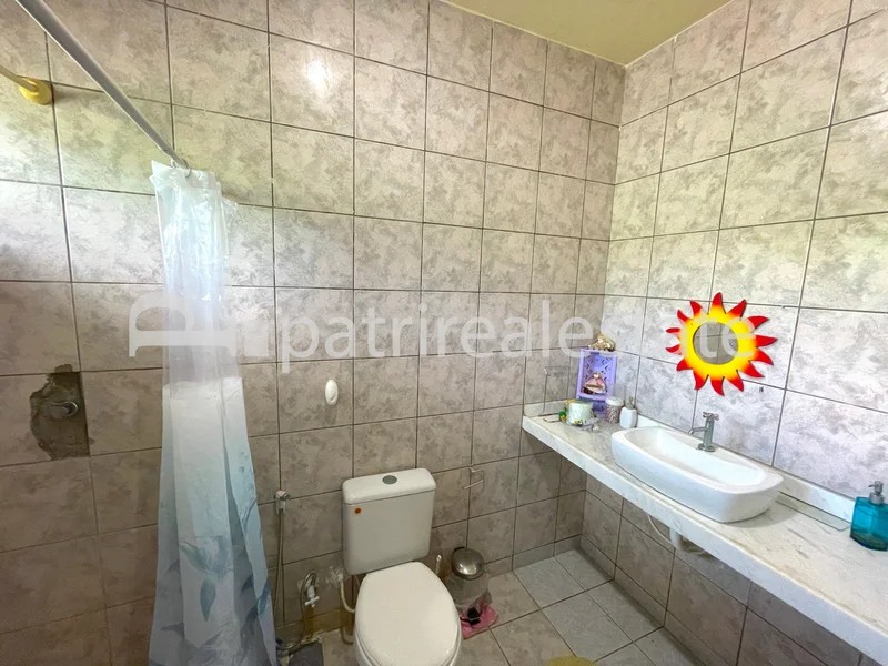 Chácara 150 m² em terreno de 1500 m² 3 suítes 4 banheiros 10 vagas. Mangabeira Eusébio CE Rua Karl Wagner Eusébio - 