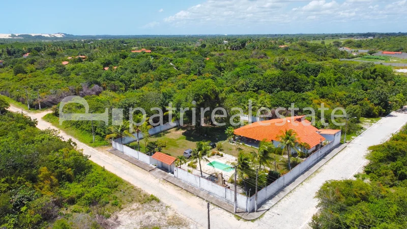 Chácara 150 m² em terreno de 1500 m² 3 suítes 4 banheiros 10 vagas. Mangabeira Eusébio CE Rua Karl Wagner Eusébio - 