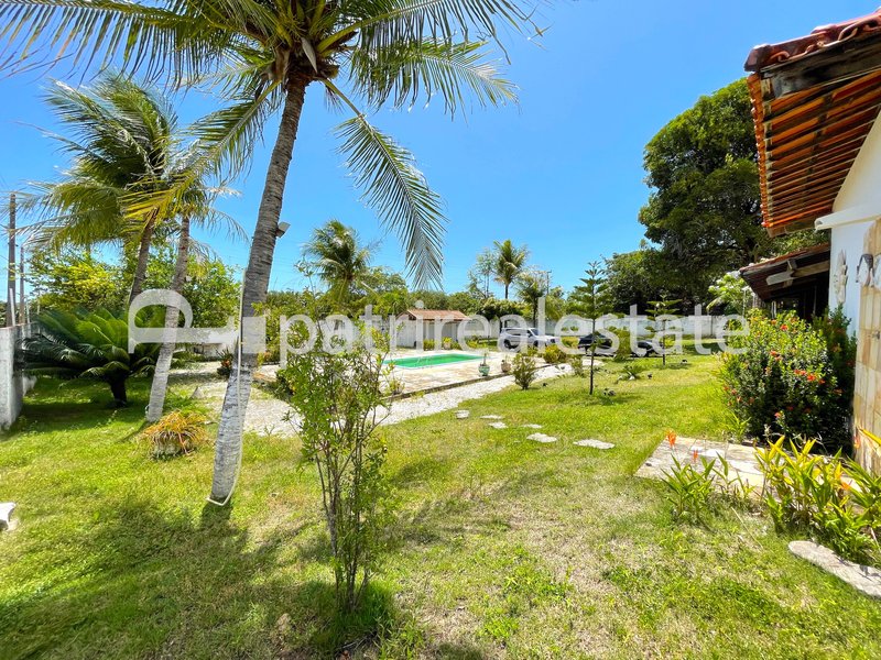 Chácara 150 m² em terreno de 1500 m² 3 suítes 4 banheiros 10 vagas. Mangabeira Eusébio CE Rua Karl Wagner Eusébio - 