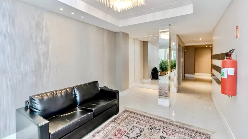 R$ 780.000 - IMPECÁVEL APARTAMENTO - 2 DORM - SUÍTE - SEMIMOBILIADO - 78M² - 2 VAGAS Rua Ferreira Viana Porto Alegre - 