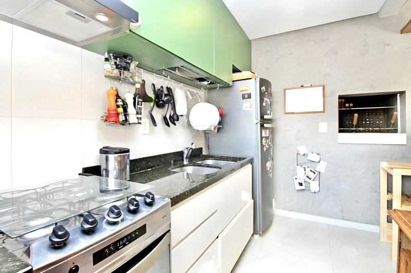 R$ 780.000 - IMPECÁVEL APARTAMENTO - 2 DORM - SUÍTE - SEMIMOBILIADO - 78M² - 2 VAGAS Rua Ferreira Viana Porto Alegre - 