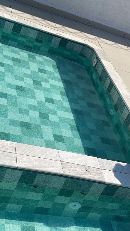 Casa com 262m² com 3 suítes com 3 vagas e piscina no Adalgisa Rua César Salvi Osasco - 