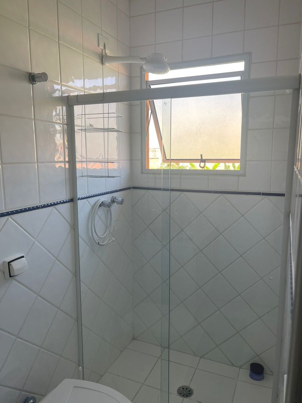 Casa com 262m² com 3 suítes com 3 vagas e piscina no Adalgisa Rua César Salvi Osasco - 