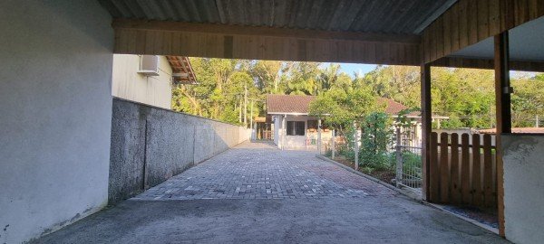 Casa na Itoupava Central com 3 Quartos sendo uma suíte e Area de festa  Blumenau - 