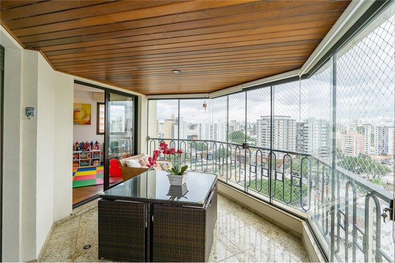 Apartamento em Moema com 201m² Pavão São Paulo - 