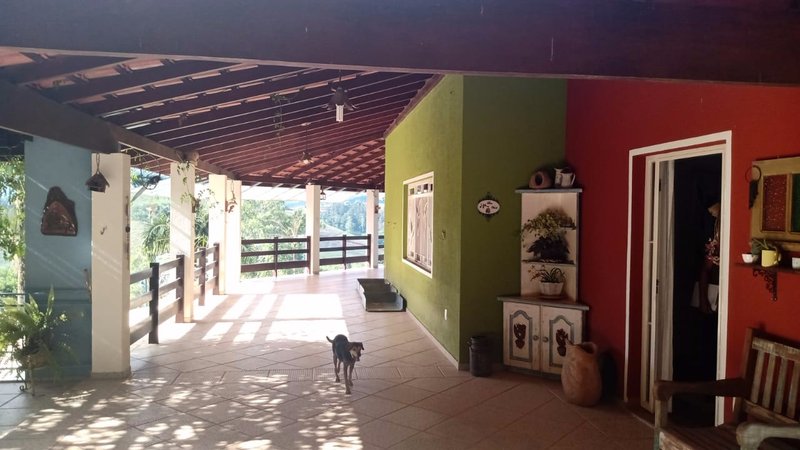CHÁCARA DE 4.900 METROS EM CONDOMÍNIO DE SÃO JOSÉ DOS CAMPOS/SÃO PAULO - São José dos Campos - 