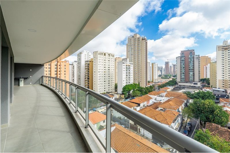 Apartamento no Itaim Bibi com 3 dormitórios 134m² João Cachoeira São Paulo - 
