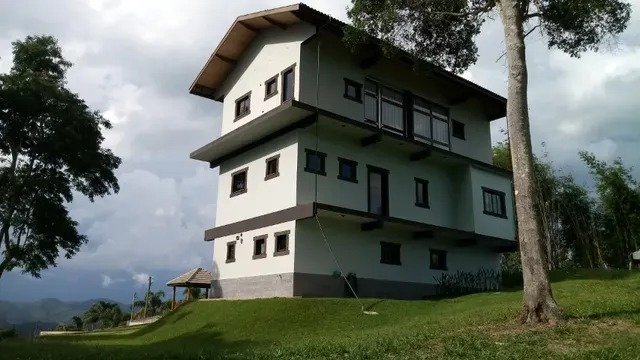 SÍTIO COM 3.6 HECTARES NA REPRESA DE PARAIBUNA/SÃO PAULO - Paraibuna - 