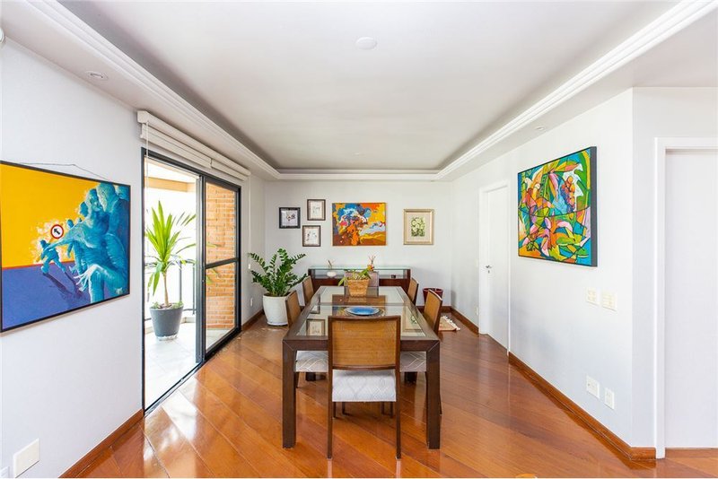 Apartamento a venda em Moema - 3 Quartos 1 suíte 4 vagas - 161m² Pintassilgo São Paulo - 