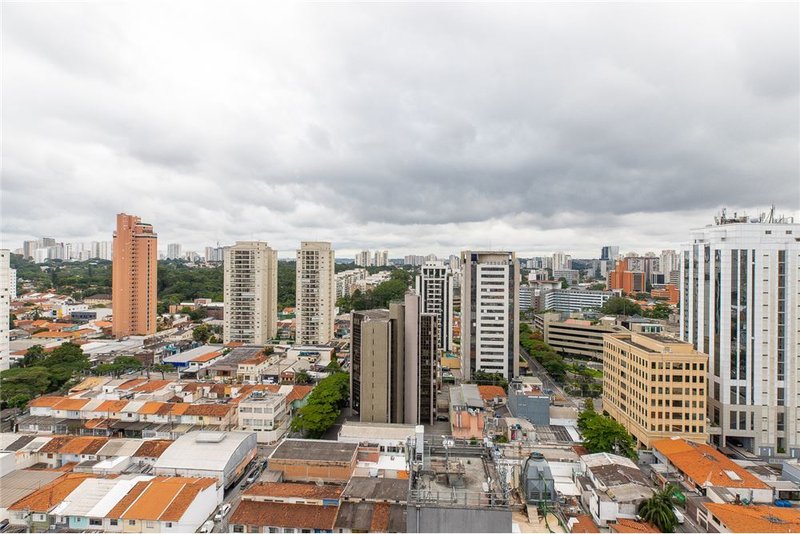 Sala Comercial com 149m² Américo Brasiliense São Paulo - 