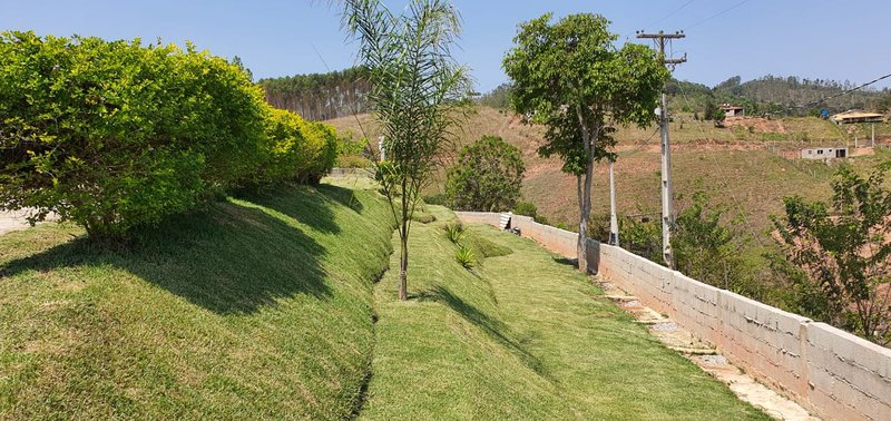 CHÁCARA COM 1.165 METROS NA REPRESA DE PARAIBUNA/SÃO PAULO - Paraibuna - 