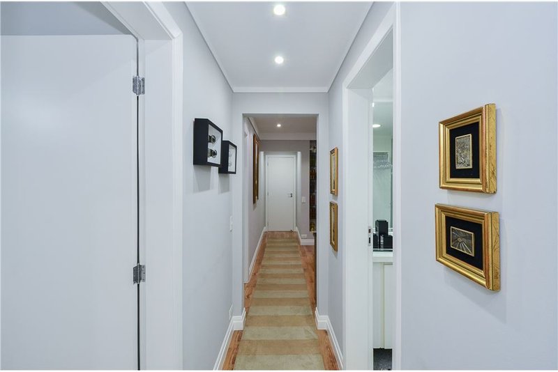 Apartamento no Morumbi com 196m² Doutor José Carlos de Toledo Piza São Paulo - 