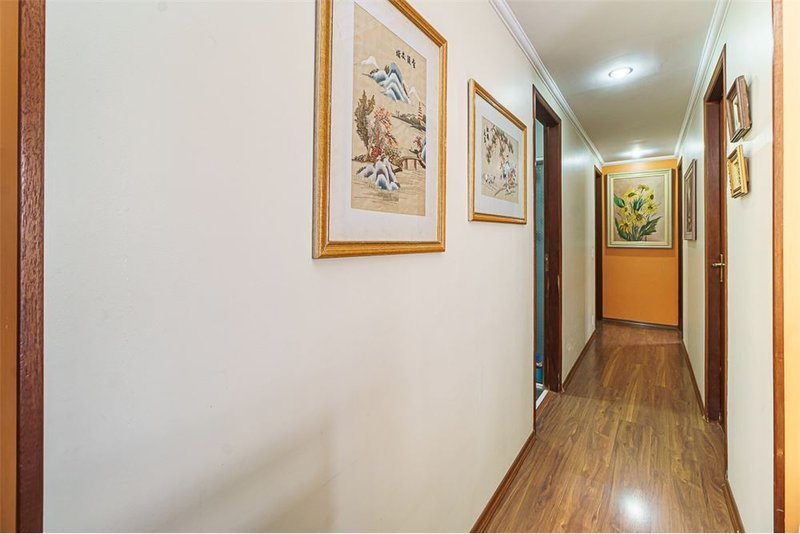 Casa a venda com 4 quartos 6 vagas  1 suíte 366m² área construida David Pimentel São Paulo - 