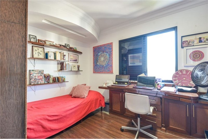 Apartamento em Moema com 3 dormitórios 101m² Cotovia São Paulo - 