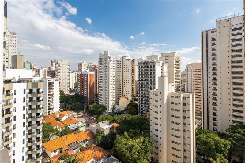 Apartamento em Moema com 2 dormitórios 77m² dos Tupiniquins São Paulo - 
