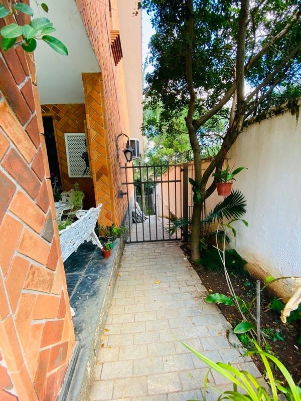 Casa a venda no Jardim Guedala - 4 suítes 620m² Professor Luiz Oliani São Paulo - 