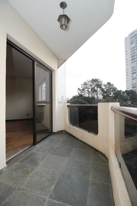 Apartamento para venda com 110m², 03 dormitórios, 03 banheiros sendo 01 suíte e 02 vagas Rua Dom Pero Leitão São Paulo - 