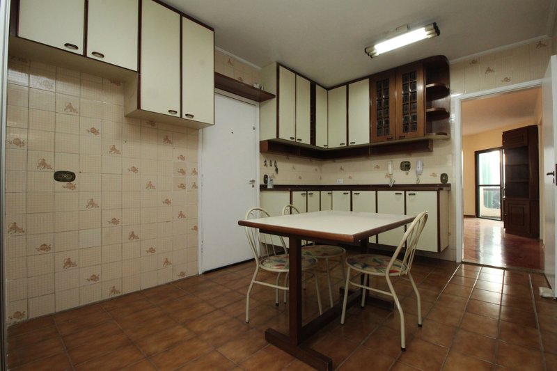 Apartamento para venda com 110m², 03 dormitórios, 03 banheiros sendo 01 suíte e 02 vagas Rua Dom Pero Leitão São Paulo - 