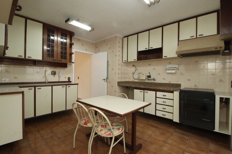 Apartamento para venda com 110m², 03 dormitórios, 03 banheiros sendo 01 suíte e 02 vagas Rua Dom Pero Leitão São Paulo - 