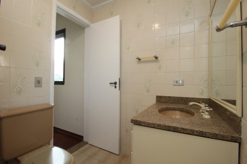 Apartamento para venda com 110m², 03 dormitórios, 03 banheiros sendo 01 suíte e 02 vagas Rua Dom Pero Leitão São Paulo - 