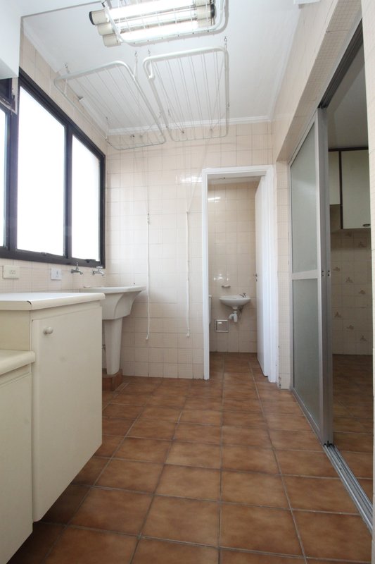 Apartamento para venda com 110m², 03 dormitórios, 03 banheiros sendo 01 suíte e 02 vagas Rua Dom Pero Leitão São Paulo - 