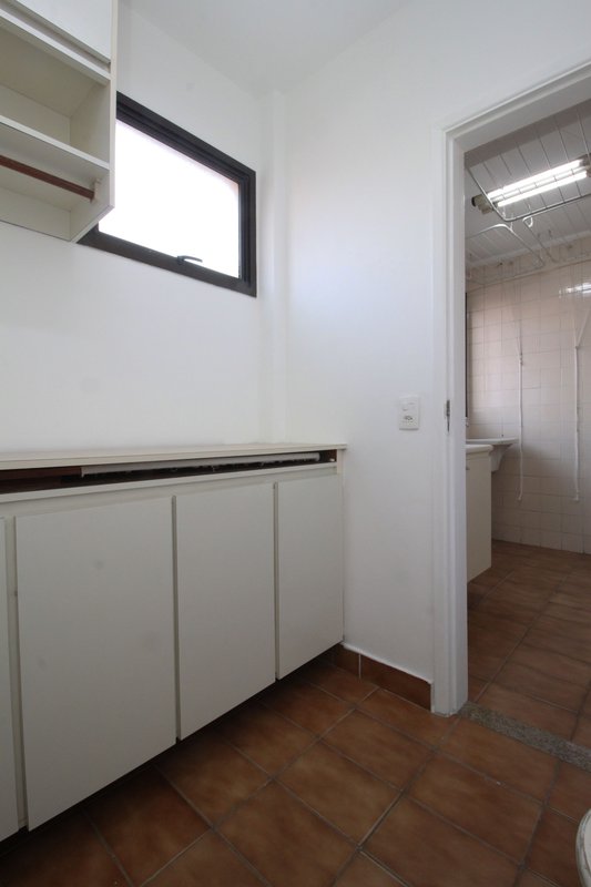 Apartamento para venda com 110m², 03 dormitórios, 03 banheiros sendo 01 suíte e 02 vagas Rua Dom Pero Leitão São Paulo - 