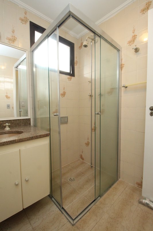 Apartamento para venda com 110m², 03 dormitórios, 03 banheiros sendo 01 suíte e 02 vagas Rua Dom Pero Leitão São Paulo - 